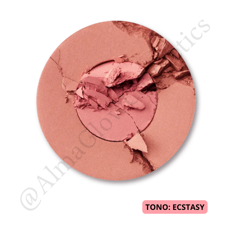 Cheek to chic (Charlotte Tillbury)